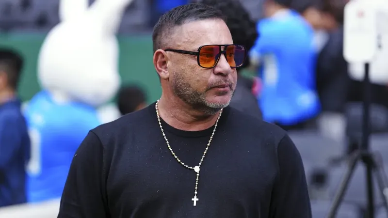 Antonio Mohamed avisó que pronto dirigirá en Argentina