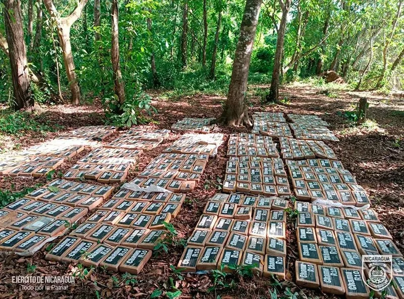 Ejército de Nicaragua incauta en Río San Juan 475 paquetes de cocaína