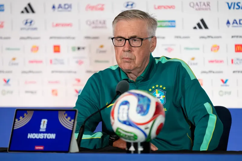 Brasil afrontará una renovación de jugadores de cara al próximo Mundial, según Ancelotti