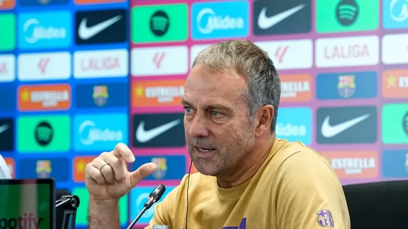 Flick no se alinea con Mourinho: "Al equipo le digo que no hay excusas"