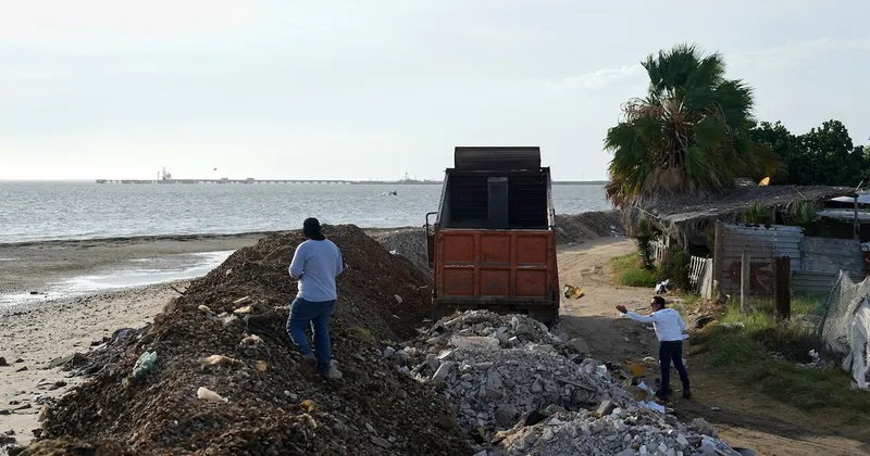 Huracán Polo amenaza con lluvias torrenciales e inundaciones en Baja California Sur