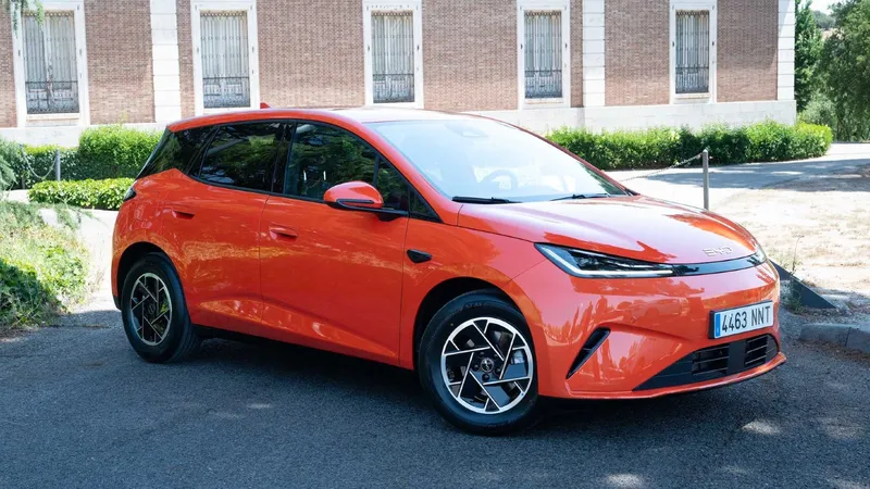 BYD lanza el híbrido enchufable más barato del mercado: por 18.700 € y con 1.040 km de autonomía total