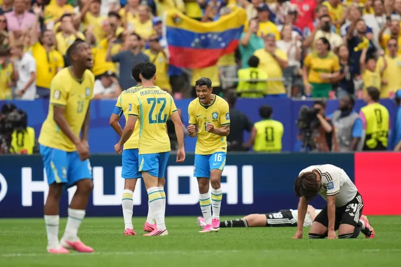 Brasil superó con sufrimiento a Japón para meterse en octavos de final