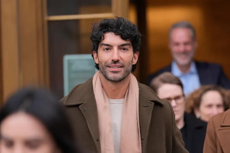 Justin Baldoni y su esposa hablan por primera vez del conflicto legal con Blake Lively