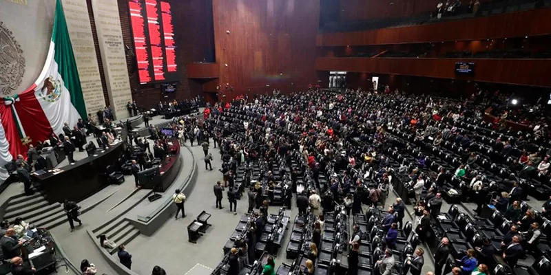 Diputados inician discusión en el pleno de la reforma a Ley Aduanera