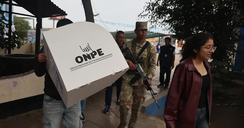 Bonos de Perú caen mientras las elecciones siguen sin un ganador claro