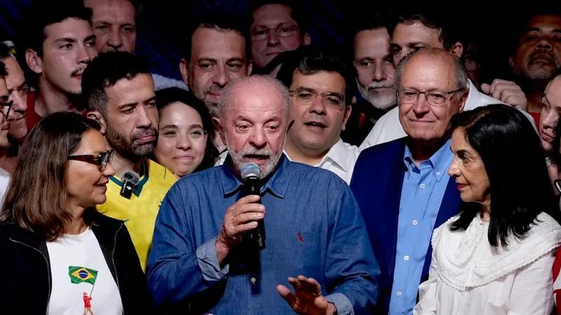 "Brasil no acepta ser el patio trasero de nadie", declara Lula