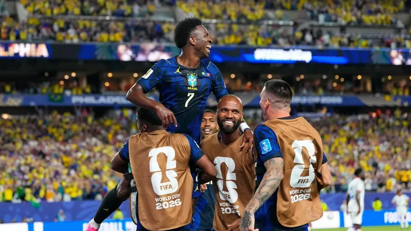 Brasil golea pero Raphinha cae