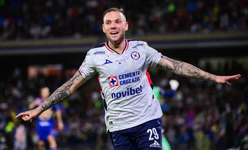 Rodolfo Rotondi y su redención, en la noche del décimo título celeste