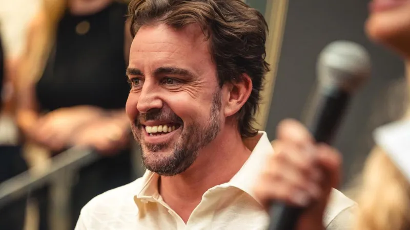 Alonso elige a los mejores pilotos de la parrilla: "¿No me puedo escoger a mí?"