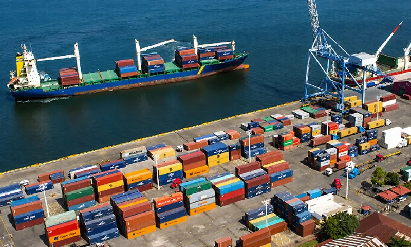 Crece la importación de vehículos desde China y Corea