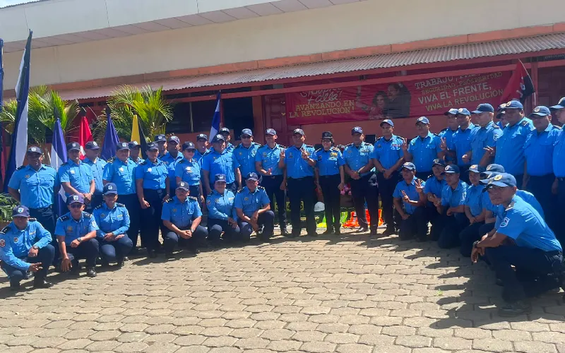 Bomberos Unidos y Policía Nacional fortalecen conocimientos en Investigación de Incendios
