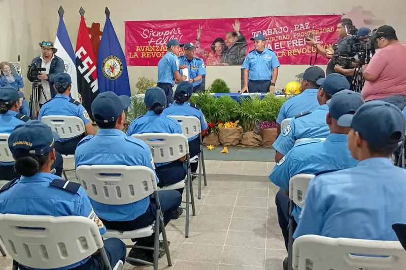 Bomberos de Nicaragua fortalecen su preparación en atención prehospitalaria