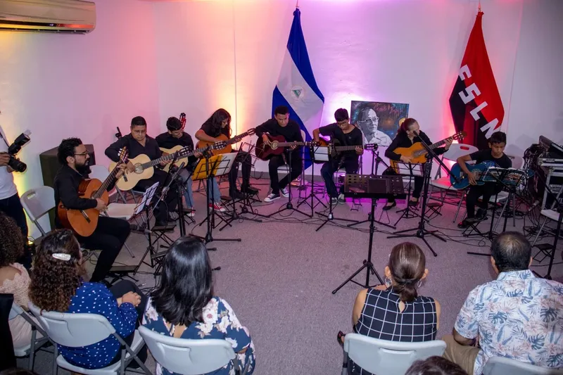 Tarde de concierto didáctico de guitarra