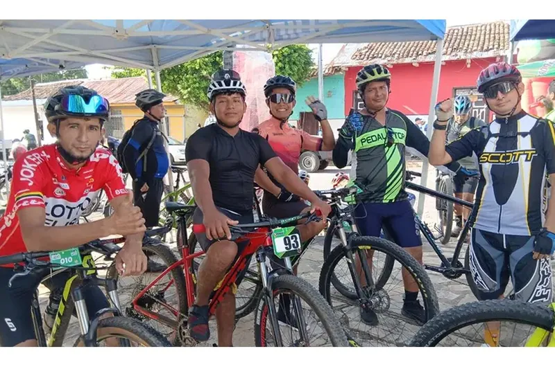 Ciclistas se reúnen en Granada para participar en el Desafío El Tigre