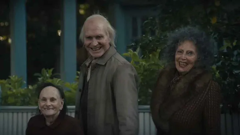 Llevamos ya 16 años con la saga 'Insidious': ahora que se estrena 'Fuera del más allá' te ponemos al día en menos de 2 minutos