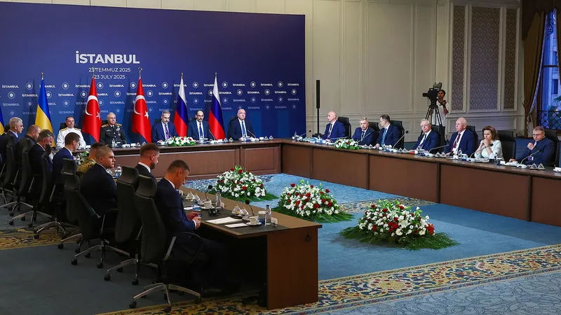 Lavrov: No fue Rusia quien puso fin a las negociaciones sobre Ucrania, sino aquellos que afirman que los rusos no quieren negociar