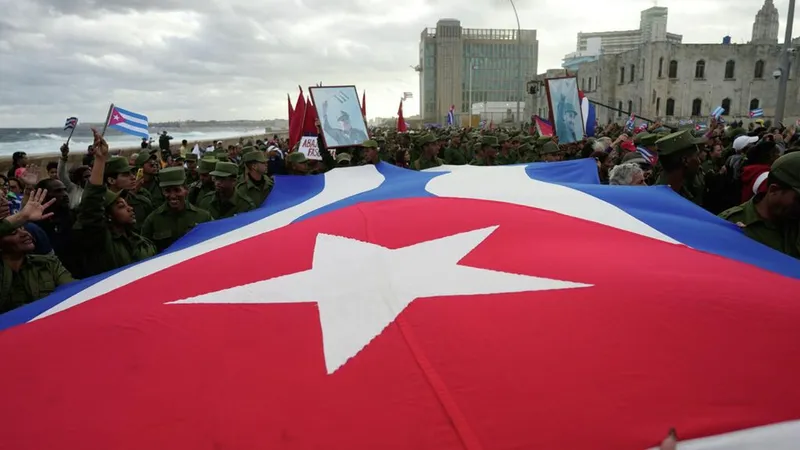 Cuba transformará su economía y con ello "rompería el mito de que el sector privado es capitalismo"