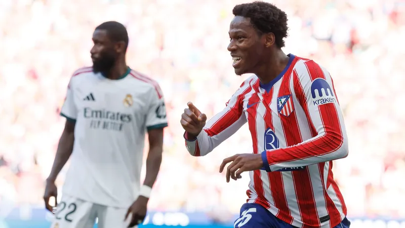 Atlético exhibió al Real Madrid y es segundo lugar de La Liga