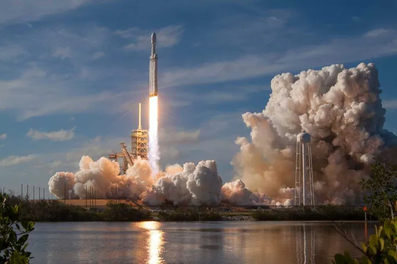 SpaceX marca nuevos mínimos en Bolsa antes de presentar sus resultados trimestrales