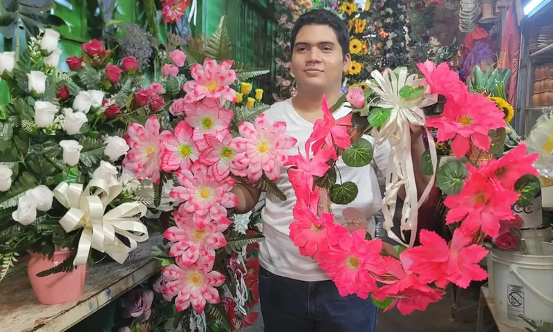 Floristas del Roberto Huembes prevén dinamismo hasta fin de año