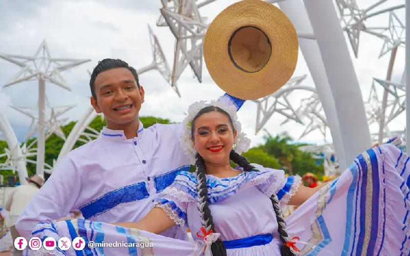 Huipil nicaragüense será protagonista de los desfiles escolares