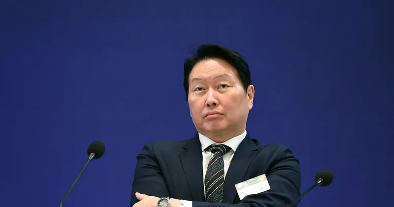 Multimillonario de SK Hynix deberá pagar US$643 millones a su exesposa por acuerdo de divorcio
