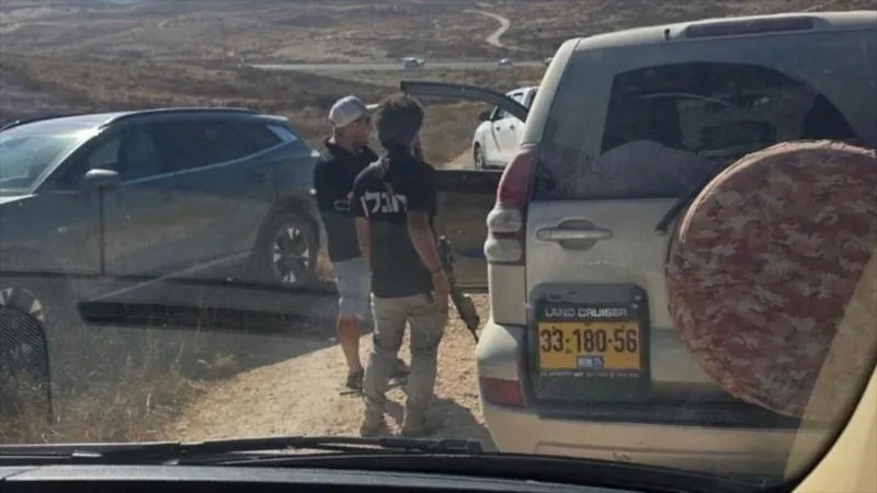 Legislador estadounidense, detenido por colonos israelíes con armas de EEUU