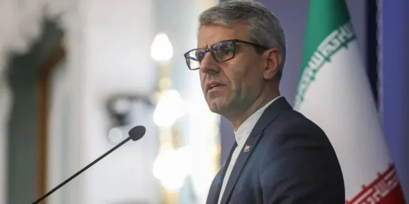 Pakistán e Irán fortalecen sus lazos militares con reunión de alto nivel