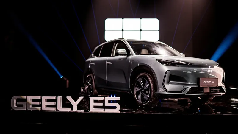 La dueña de Volvo apuesta por España: Geely fabricará 2 modelos en Valencia y traerá un total de 9 en 3 años