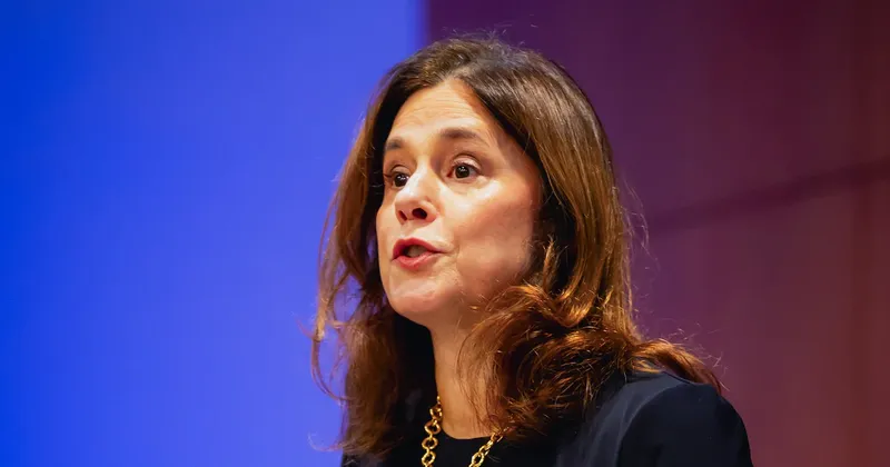 Producción de petróleo de EE.UU. no cubrirá la brecha de suministro global: Logan, de la Fed