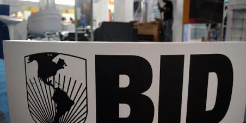 El BID reanuda relaciones con Venezuela y acepta a Calixto Ortega como gobernador