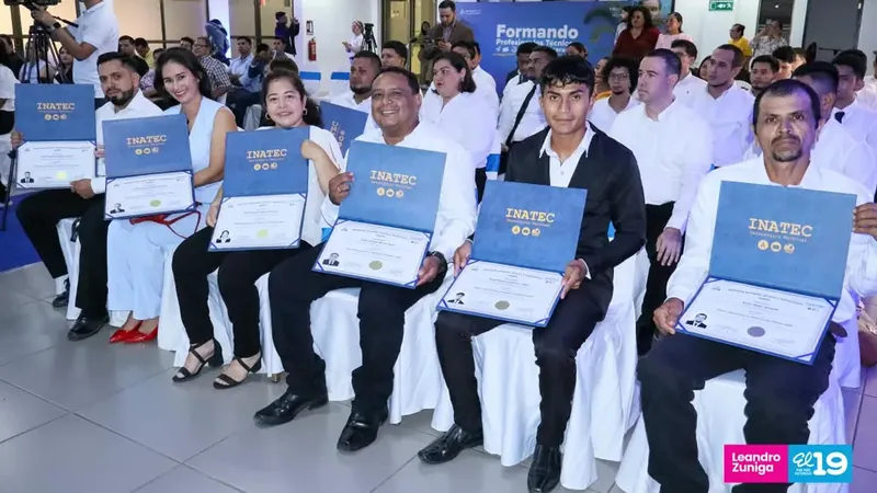 Nueva promoción de especialistas en didáctica del inglés fortalece el sistema educativo en Nicaragua