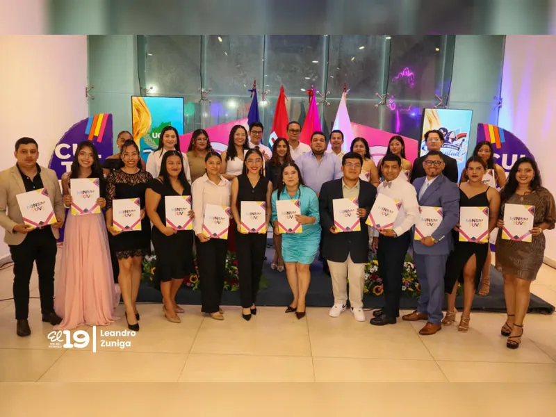 Gala de Certificación Juventud Orgullo Nacional reconoce talento de jóvenes nicaragüenses