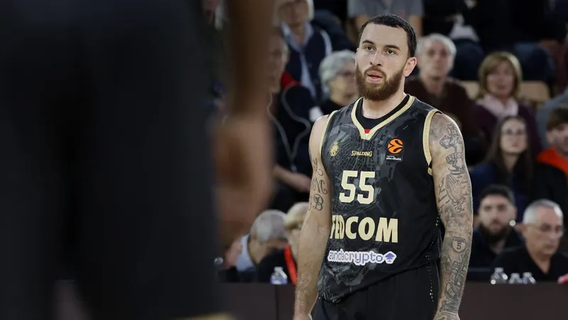Primera reacción en redes de Mike James tras su giro de guion con el Barça