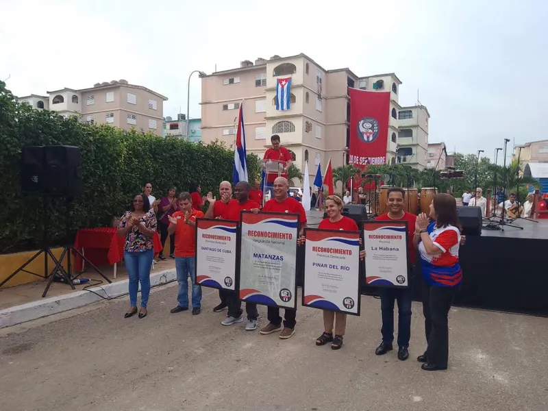 Matanzas acoge el acto nacional por el 66 aniversario de los CDR (+Fotos)