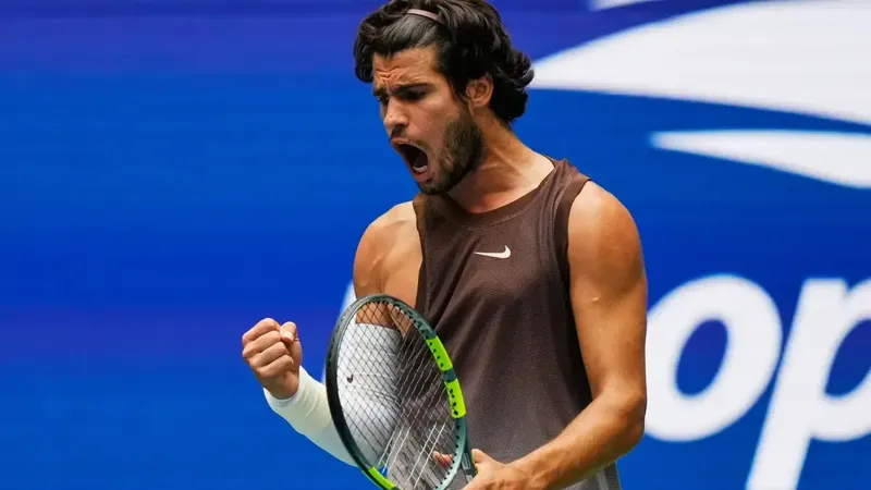 Exhibición para el recuerdo de Alcaraz en su vuelta en el US Open