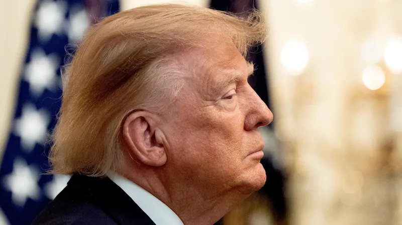 Trump podría "buscar la manera de que haya un cambio de timón en Ucrania", opina un experto