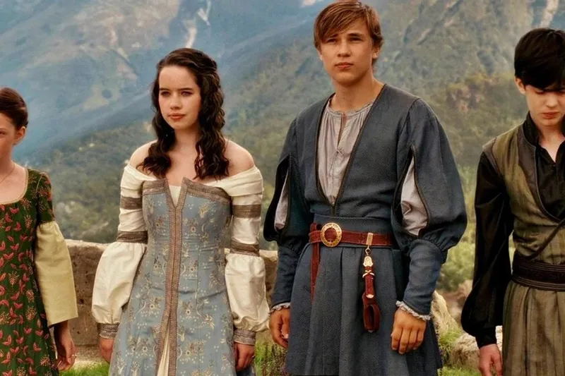 Netflix empieza su nueva Narnia por el principio de la historia, pero con un cambio muy grande. ¿Los Pevensie serán millenials?