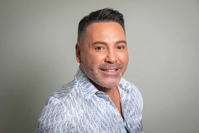 Óscar de la Hoya da fin a sus conflictos legales contra Vergil Ortiz Jr.