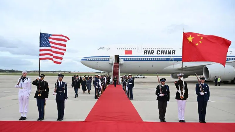 Trump recibe a Xi Jinping en el aeropuerto