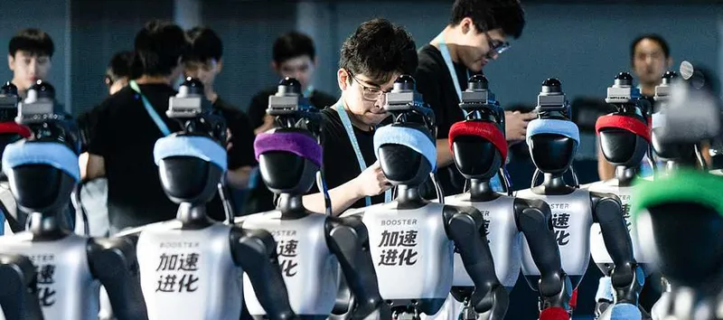 Beijing inaugura la segunda edición de los Juegos Mundiales de Robots Humanoides
