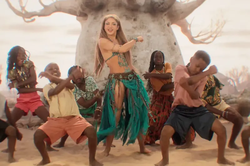 Shakira y Burna Boy lanzan video de ‘Dai Dai’ con cameos de campeones de la Copa Mundial Messi y Mbappé: Míralo