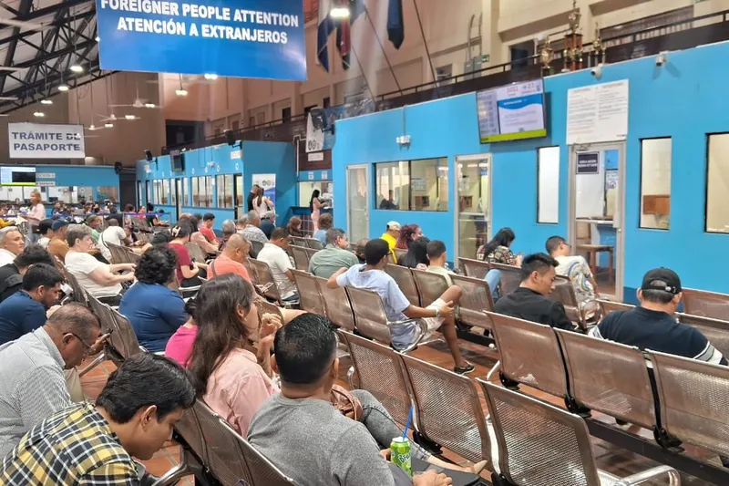 Migración agiliza permisos laborales para ciudadanos extranjeros