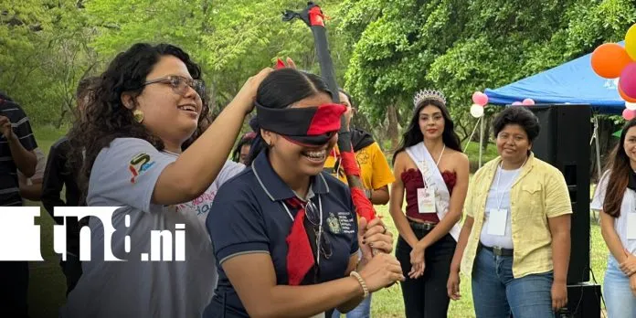 Juventud celebra con alegría el 17 de julio en la UNAN-Managua