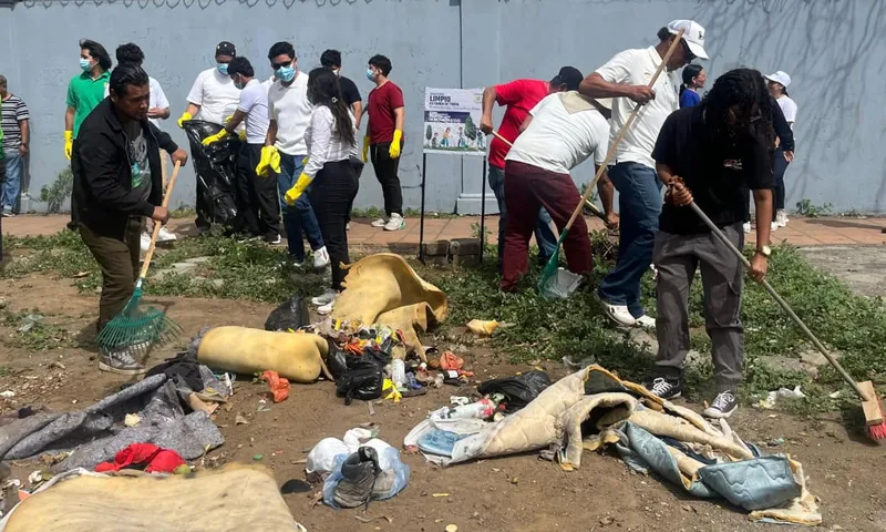 Familias transforman el entorno del barrio Benedicto Valverde