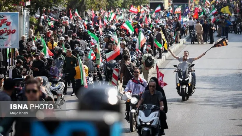 En Fotos: Teherán celebra el ejercicio Yan Fada con 40 000 motociclistas