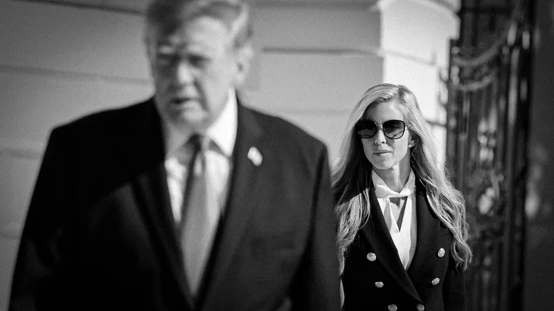 Donald Trump destituye a Katie Zacharia como vocera de la Casa Blanca