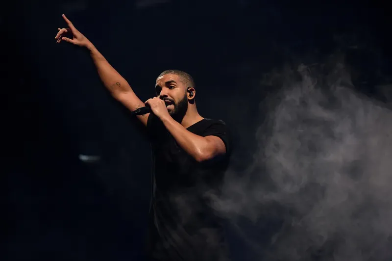 Drake bate récord de Michael Jackson con más éxitos No. 1 en Billboard
