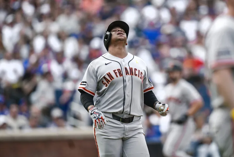 Rafael Devers no podrá romper récord de Barry Bonds por inoportuna lesión